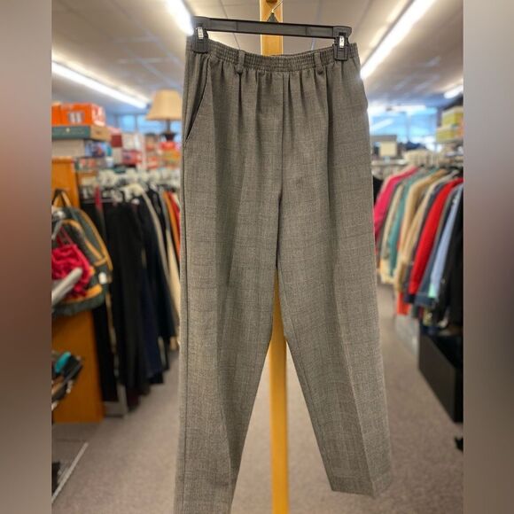 A Dunner Sz.10Petite Gray Pant Suit - Picture 5 of 5